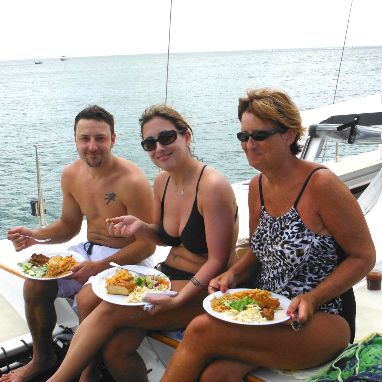 Barbados: Catamaran Tour with Snorkeling and Lunch