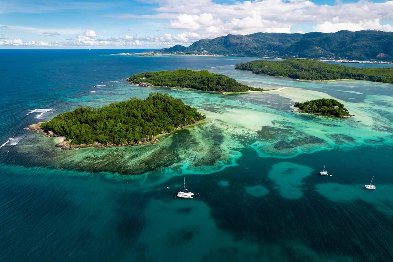Mahé: Saint-Anne Marine Park and Moyenne Island Cruise